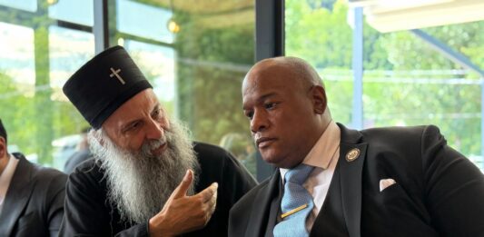 FOTO: Mark Burns i patrijarh/ Fejsbuk profil Pastor Mark Burns