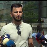 Prvi javni iskazi privedenih o postupanju policije nakon Vidovdana: Specijalac od dva metra na mladića sa 60-ak kilograma
