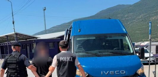 FOTO: Kosovska policija/hapšenje