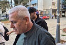 Svečlja osuđen na godinu dana zatvora uslovno zbog bacanja suzavca u Skupštini
