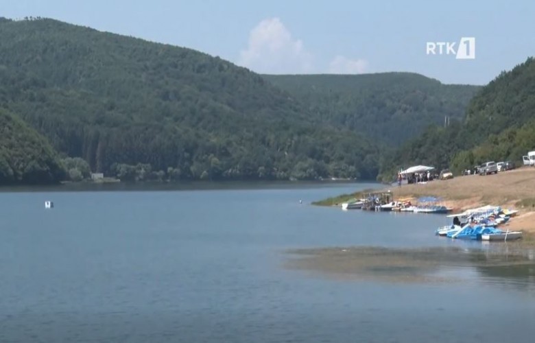 RTK: Nelegalno kupanje i čamci na izvorištu pijaće vode na jezeru Batlava