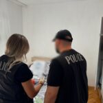 F.S. iz Dragaša zadržan 48 sati zbog sumnje za špijunažu, u kući pronađeno 39.500 evra FOTO: Policija, pretres, hapšenje/Kosovska policija