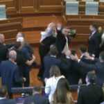 Hadžiju čeka lidere za stolom, PDK i AAK odbijaju: Skupština i dalje bez nastavka, spor oko toga šta mora prvo
