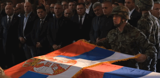 FOTO: Sahrana Mladića/ skrinšot TV Hram