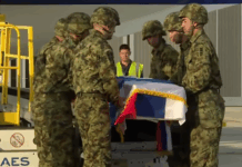 Državne počasti za Ratka Mladića uprkos zakonu i upozorenjima iz Evrope: „Jedna vrsta političkog i etičkog sloma“ FOTO: Skrinšot uživo prenosa ALO/Tanjug Ratko Mladić