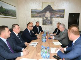 Delegacija Srpske liste razgovarala sa šefom Kancelarije EU