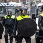 Posle presude incidenti i u Hagu i na Kosovu: Dvoje uhapšeno u Hagu, policajac povređen; kamenje na objekat EULEX-a FOTO: Haška policija