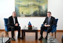 U jeku ustavnog spora, Hamza odvojeno sa Kurtijem, Abdidžikuom i Đinijem zbog presude u Hagu