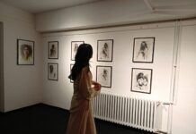 Prva samostalna izložba Blaža Ilića: Svetlost zapisana u svetosti manastira i belini ženske puti FOTO: Radio Kosovska Mitrovica/Izložba Blaža Ilića
