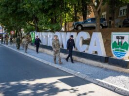 Načelnik štaba KFOR-a u Severnoj Mitrovici: „Bezbednost počinje sa ljudima“ FOTO: KFOR/ Mitrovica