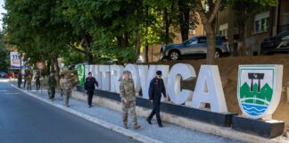 Načelnik štaba KFOR-a u Severnoj Mitrovici: „Bezbednost počinje sa ljudima“ FOTO: KFOR/ Mitrovica