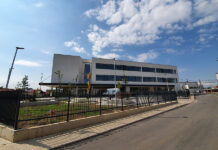 U srpskim školama na centralnom Kosovu danas onlajn nastava FOTO: Srednjoškolski centar u Lapljem Selu (Foto Kim)