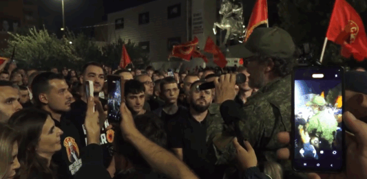 FOTO: Ekonomia Online/skrinšot/protest UČK u Prištini