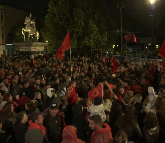 Deseti dan protesta: Od ulice do institucija, sportista do profesora, širi se osporavanje presude Specijalizovanih veća FOTO: KOHA/Protest učk