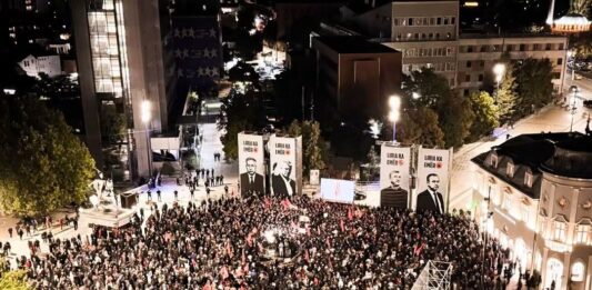 FOTO: METRO/Liria a emer/Protest UČK