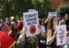 Dan posle presude: Novi protesti, zastave OVK u školama, inicijativa za ukidanju suda i talas „Ne u moje ime“ FOTO: "LIRIA KA EMER" FB/Driton Paçarada studenti protestuju protiv presude Tačiju i ostalim