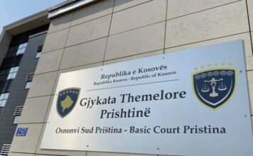 Dvojica advokata kažnjena sa po 500 evra zbog nedolaska na suđenje za barikade na severu 2022, ročište nije održano FOTO: Osnovni sud Priština