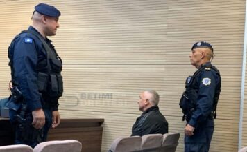 Suđenje bivšem zatvorskom čuvaru Toniću: Svedok tvrdi da su ih čuvari provocirali porukama da je rat završen i da je Milošević pobedio FOTO:Zaklteva za pravdu/Boban Tonić