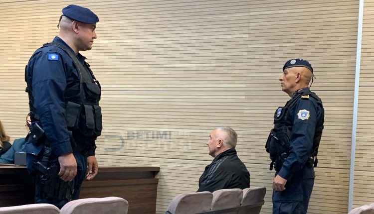 Suđenje bivšem zatvorskom čuvaru Toniću: Svedok tvrdi da su ih čuvari provocirali porukama da je rat završen i da je Milošević pobedio
