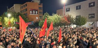 Osamnaesta noć protesta u Prištini: „Glasajte za zakon“, marš ka Skupštini i poruka Hazirija