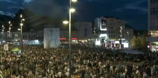 U Nišu održan skup Studentske liste „Raskršće – biramo zajedno“, uz incidente i kritike vlasti