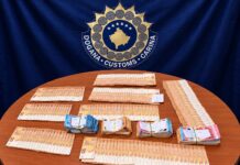 Na Merdaru otkriveno 50.000 evra skrivenog i neprijavljenog novca FOTO: Evri/Kosovska carina