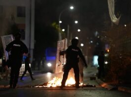 Predsednik ili izbori: Kurti menja ponude iz sata u sat, Hamza odbija, protest ponovo zaoštren FOTO: Kallxo/protest