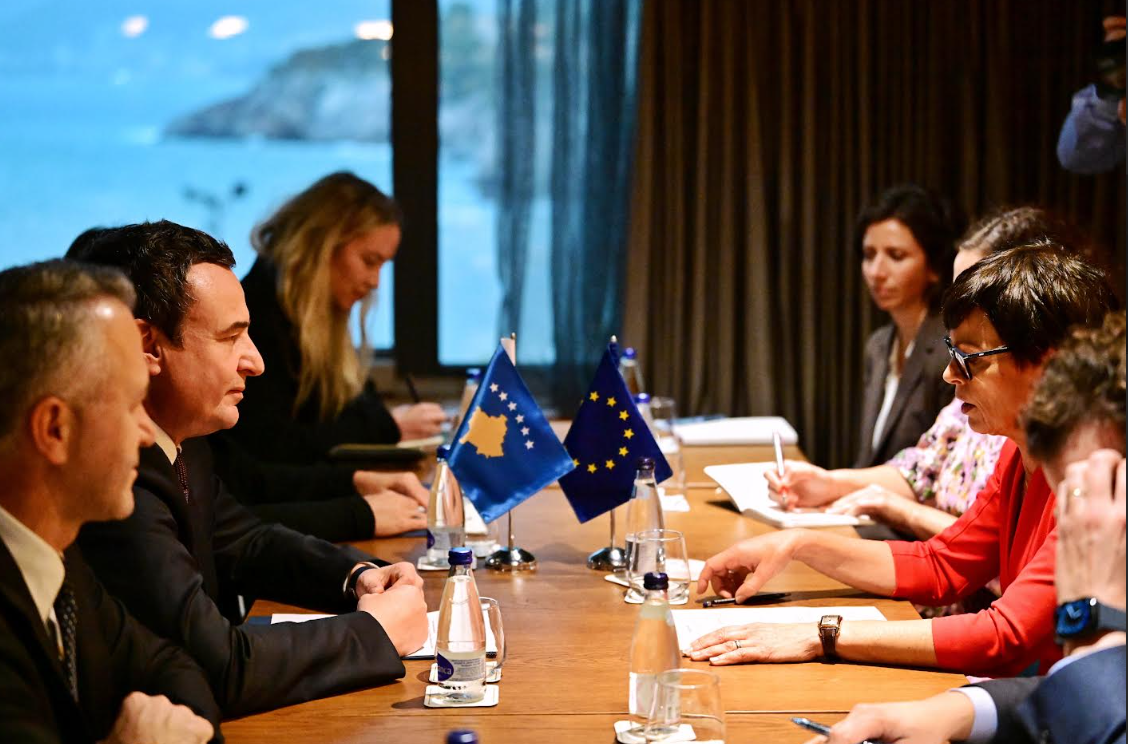FOTO: Kabinet premijera/Kurti Marta Kos
