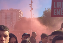 Kosovska policija pred nastavak protesta: 20 policajaca povređeno, pomoć zatražilo 12 demonstranata i novinar FOTO: Kallxo/Protest