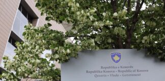 Ministarstvo obrazovanja u Prištini: Imamo dokaze da su maturanti pozivani da obavezno idu na protest u Prištini FOTO: Ministarstvo obrazovanja i nauke