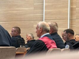 Suđenje za ratne zločine u selima kod Gnjilana, svedok: „Paravojnici su mi mojom krvlju iscrtali srpske simbole po telu“ FOTO: Zakletva za pravdu/Suđenje Srbima iz Gnjilana