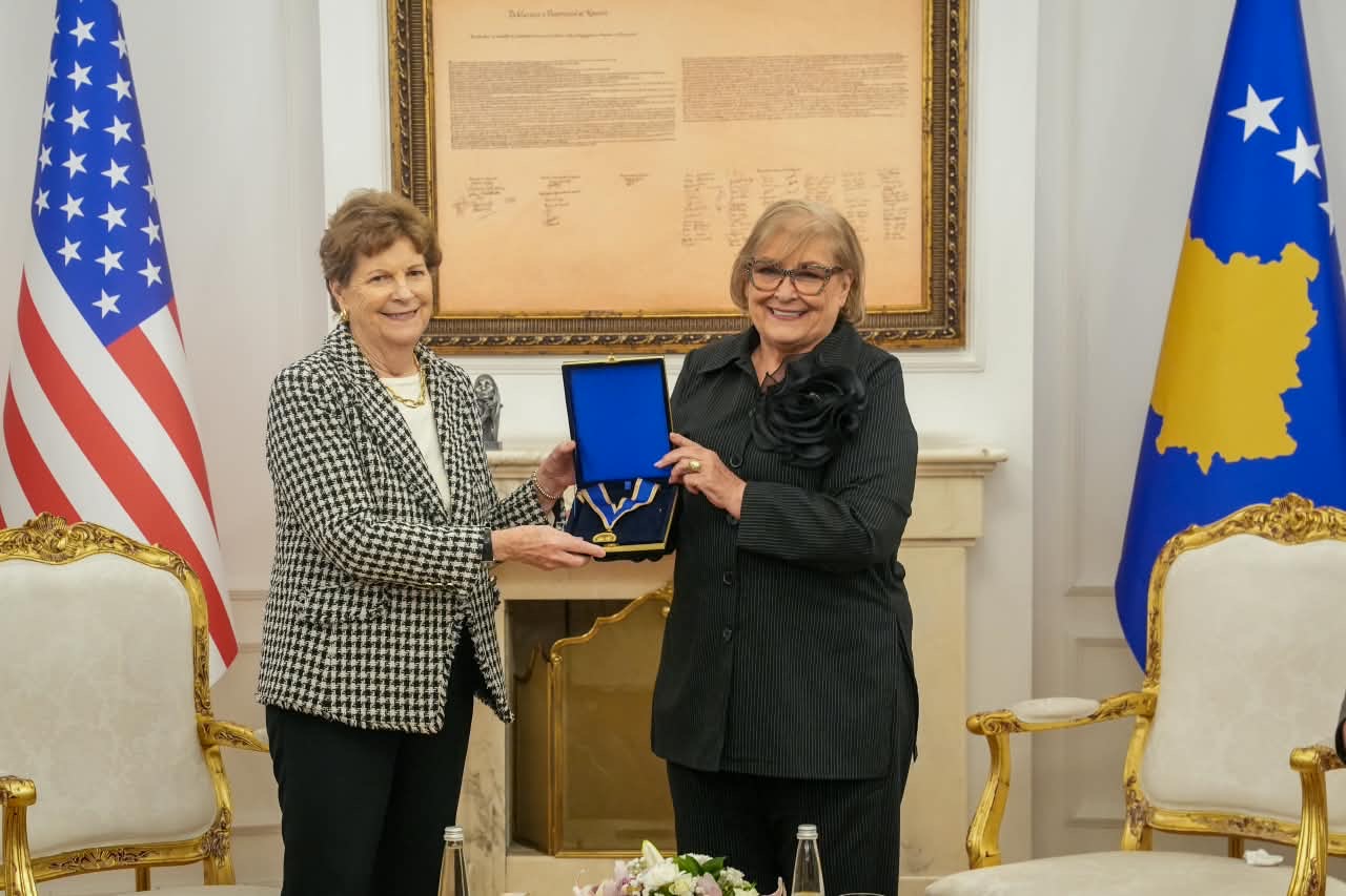 FOTO: Predsedništvo/ Široka Pulja odlikuje Šahin