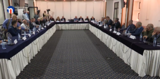 Sa tribine Srba sa Kosova u Beogradu podrška Studentskoj listi: Kritike Vučiću i Srpskoj listi, zahtevi za drugačiju politiku prema Kosovu FOTO: Tribina SNV