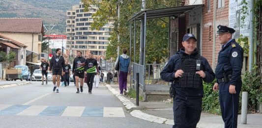 FOTO: KoSSev/Mitrorun, policija, trka