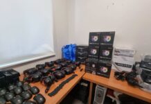 Na Merdaru zaplenjena neprijavljena računarska oprema vredna oko 10.000 evra FOTO: Računarska oprema/Kosovska carina